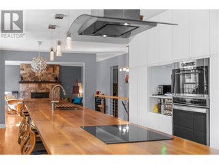 1640 Galt Crescent. Revelstoke, British Columbia