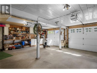 1640 Galt Crescent. Revelstoke, British Columbia