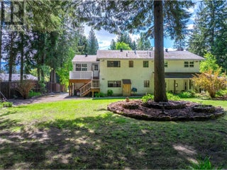 1640 Galt Crescent. Revelstoke, British Columbia
