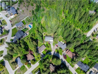 1640 Galt Crescent. Revelstoke, British Columbia