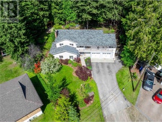 1640 Galt Crescent. Revelstoke, British Columbia