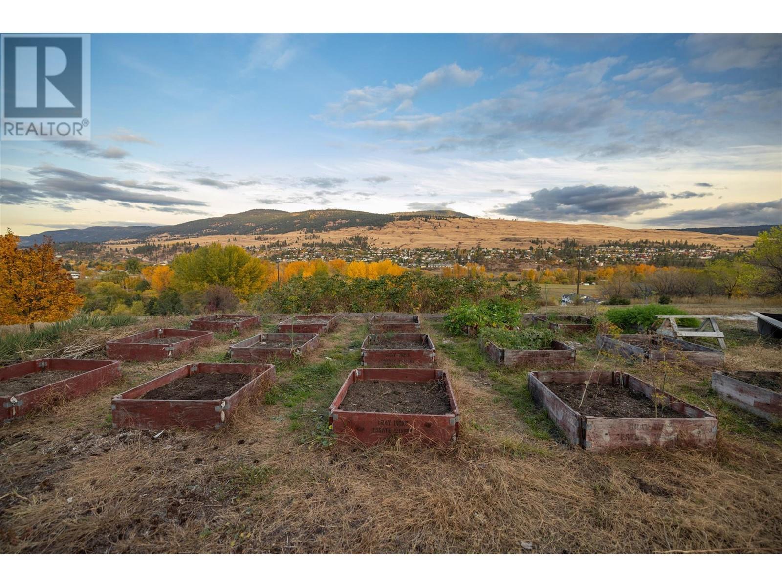 10750 Highway 97 Highway. Lake Country, British Columbia