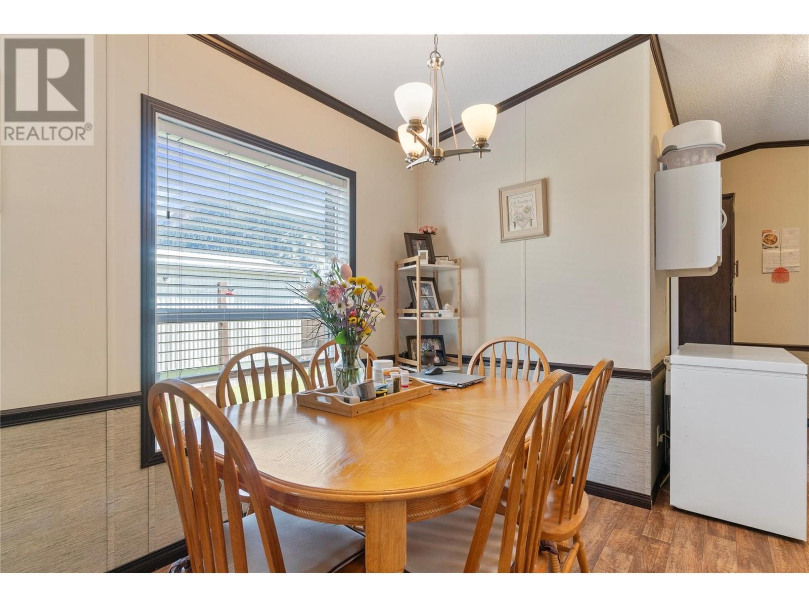 504 Pine Street Unit# 3. Chase, British Columbia