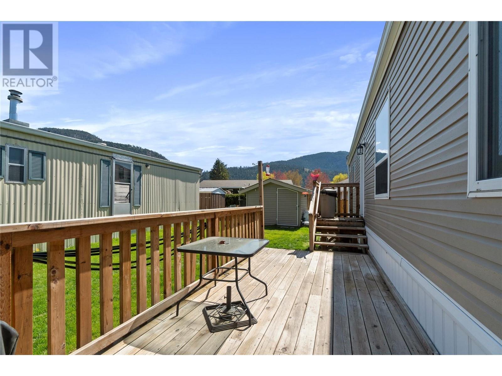 504 Pine Street Unit# 3. Chase, British Columbia