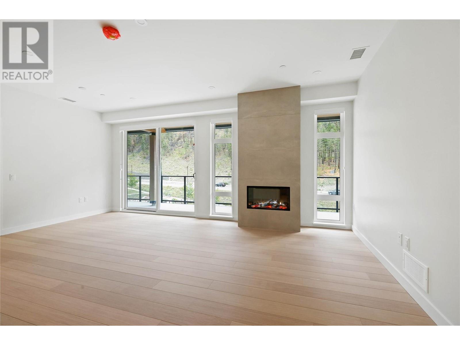 9652 Benchland Drive Unit# 404. Lake Country, British Columbia