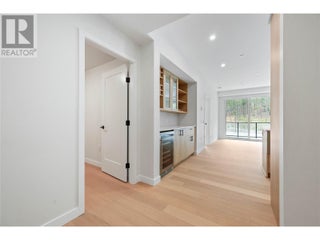 9652 Benchland Drive Unit# 404. Lake Country, British Columbia