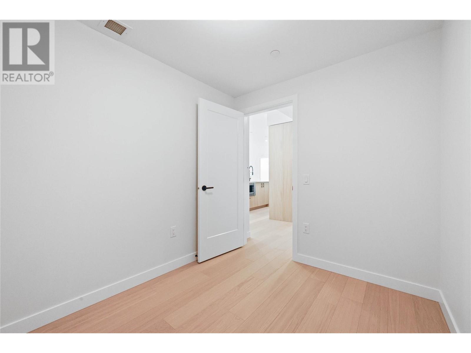 9652 Benchland Drive Unit# 404. Lake Country, British Columbia