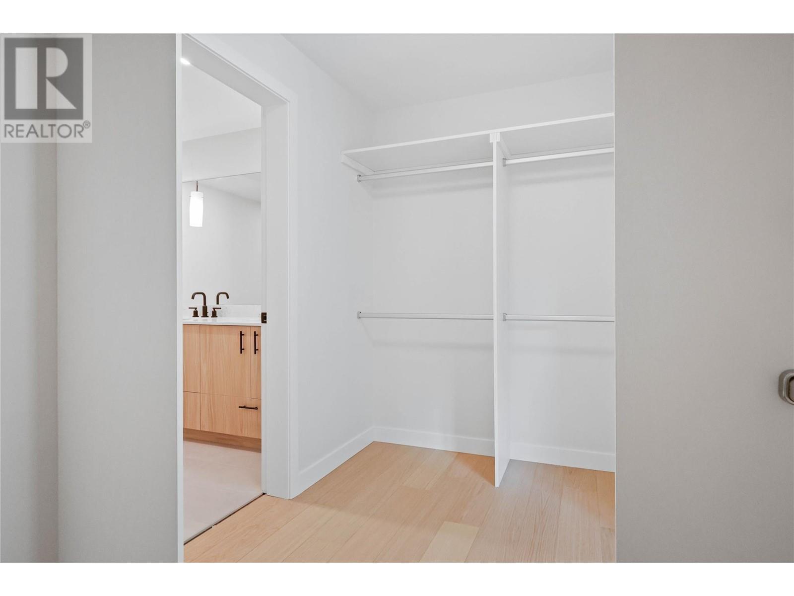 9652 Benchland Drive Unit# 404. Lake Country, British Columbia