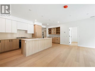 9652 Benchland Drive Unit# 404. Lake Country, British Columbia