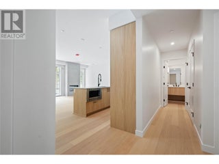 9652 Benchland Drive Unit# 404. Lake Country, British Columbia