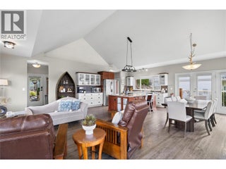 3240 Roncastle Road. Blind Bay, British Columbia