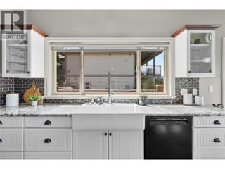 3240 Roncastle Road. Blind Bay, British Columbia