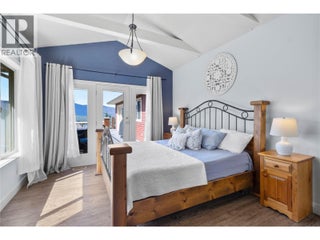 3240 Roncastle Road. Blind Bay, British Columbia