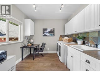 3240 Roncastle Road. Blind Bay, British Columbia