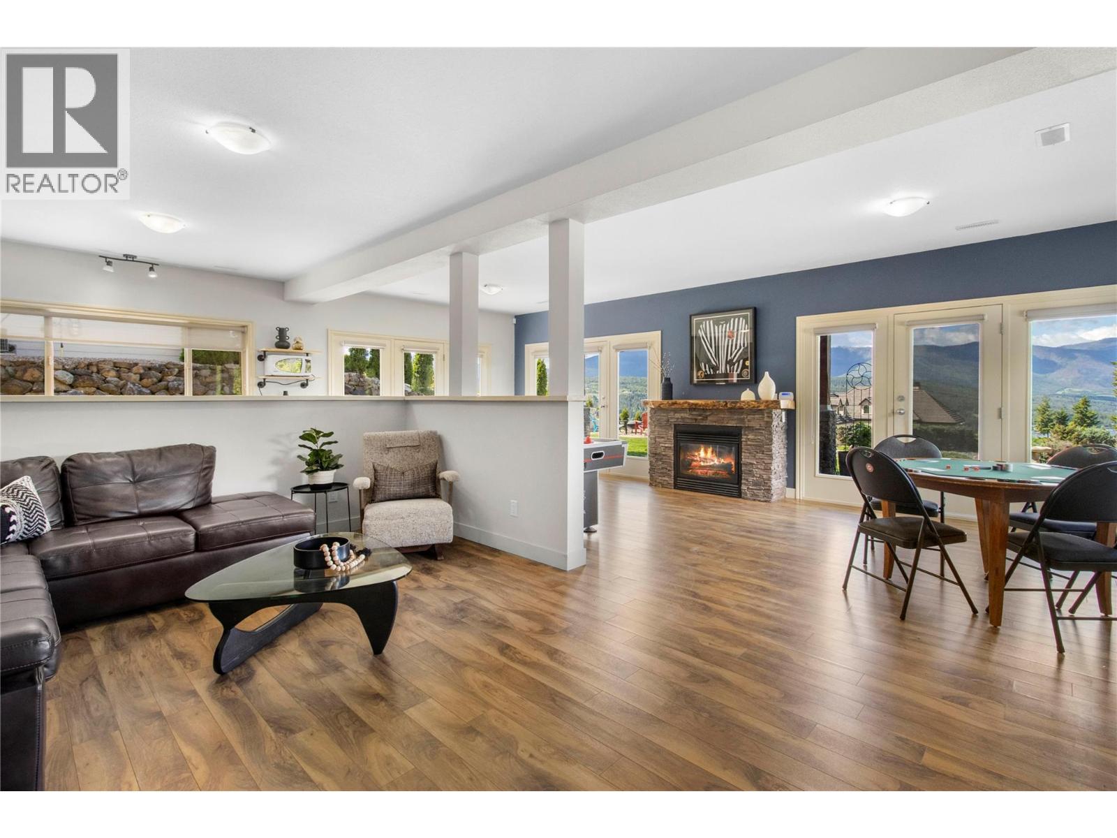 3240 Roncastle Road. Blind Bay, British Columbia