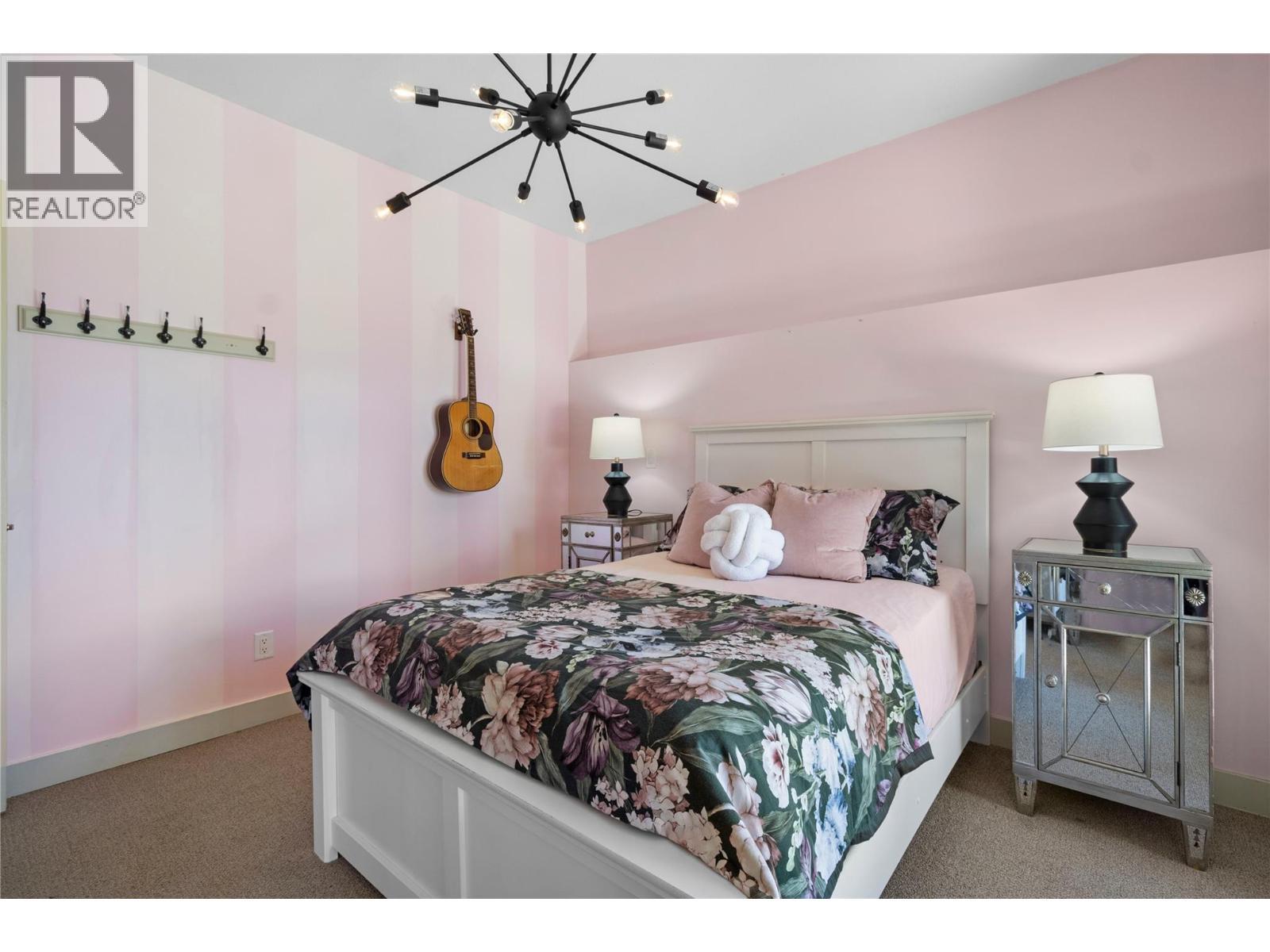 3240 Roncastle Road. Blind Bay, British Columbia