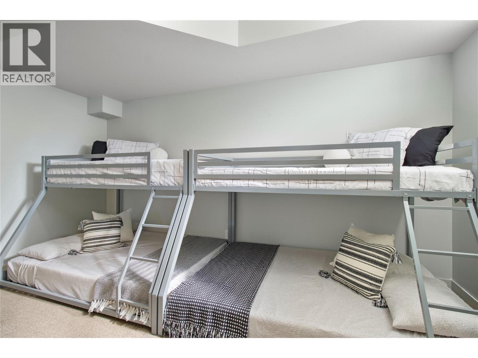 3240 Roncastle Road. Blind Bay, British Columbia