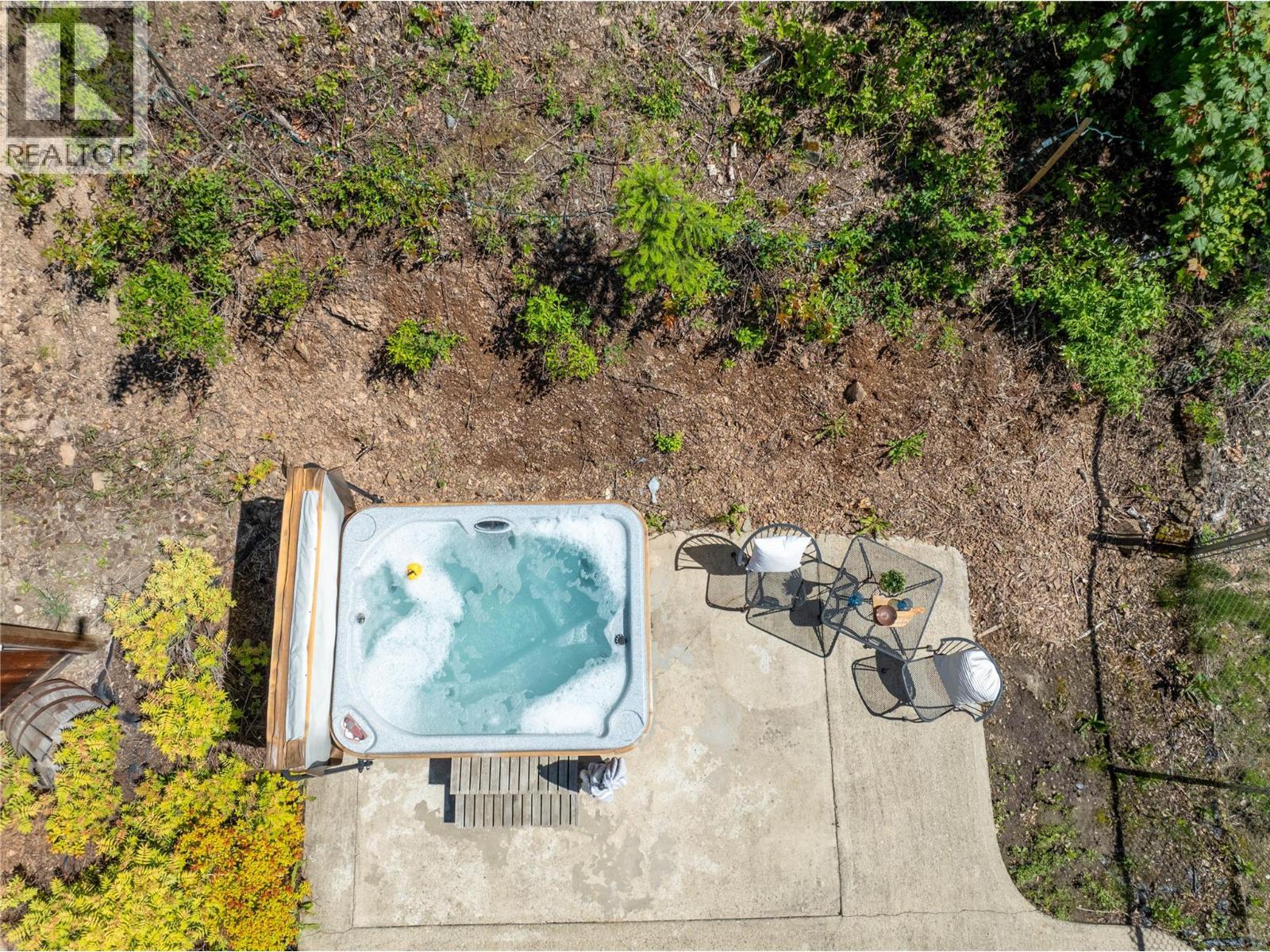 3240 Roncastle Road. Blind Bay, British Columbia