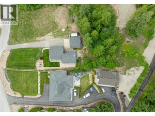 3240 Roncastle Road. Blind Bay, British Columbia