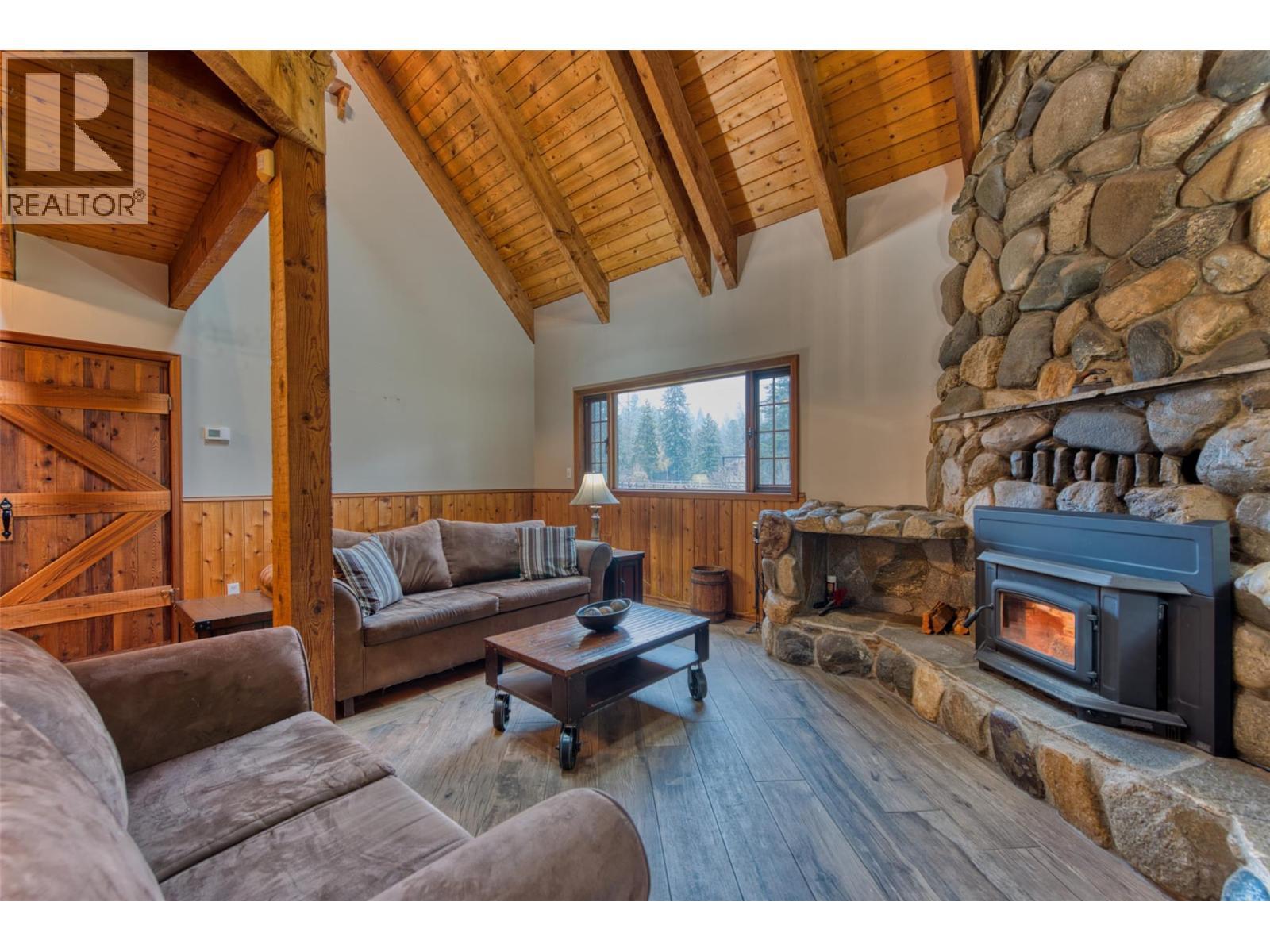 4452 Sleepy Hollow Road. Armstrong, British Columbia