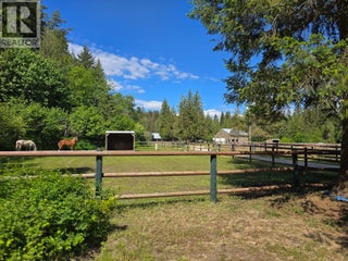 4452 Sleepy Hollow Road. Armstrong, British Columbia
