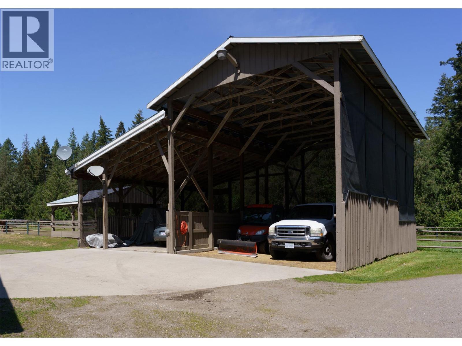 4452 Sleepy Hollow Road. Armstrong, British Columbia