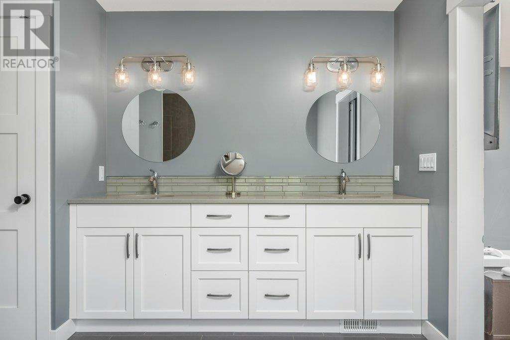 313 Baldy Place. Vernon, British Columbia