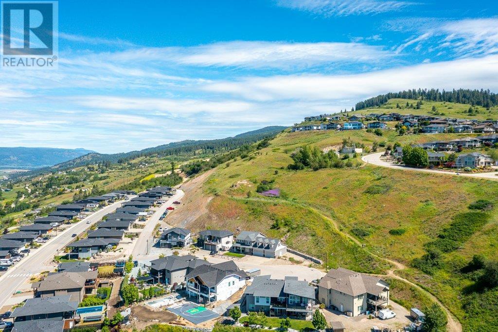 313 Baldy Place. Vernon, British Columbia