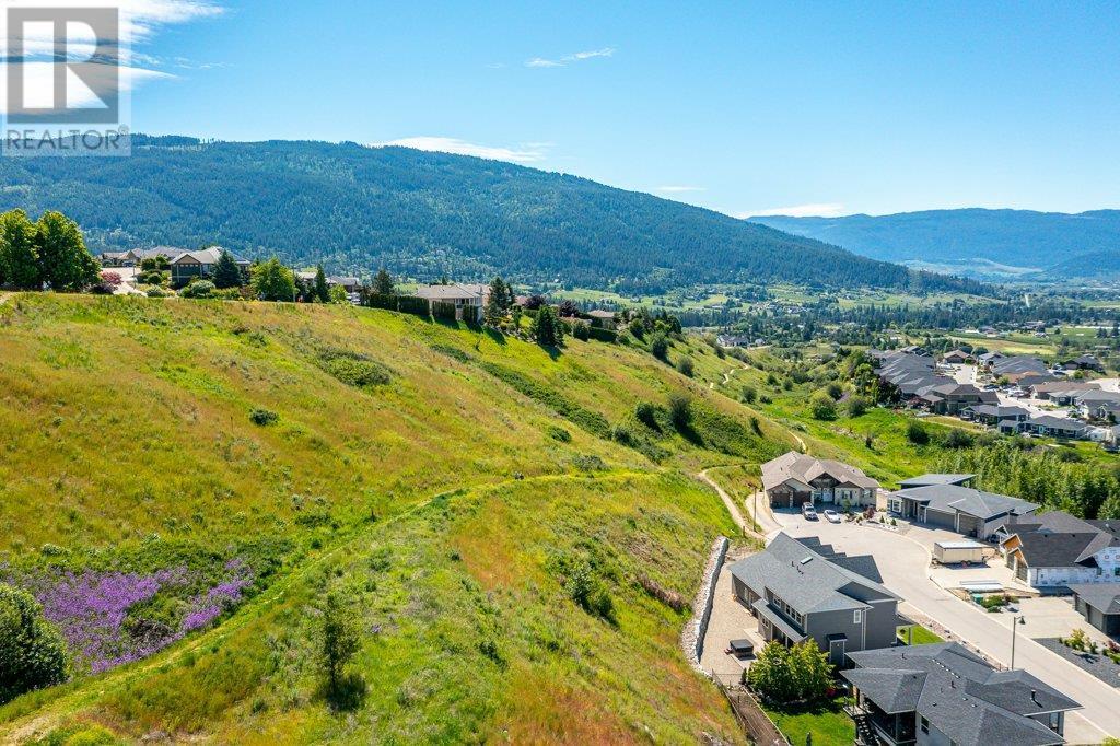 313 Baldy Place. Vernon, British Columbia