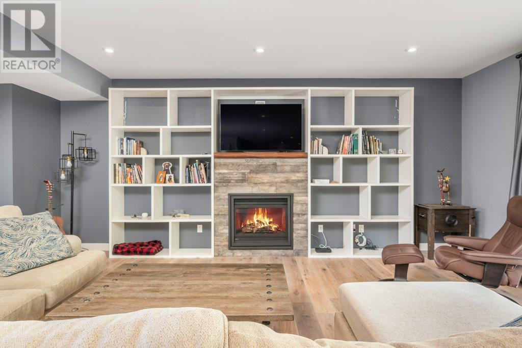 313 Baldy Place. Vernon, British Columbia