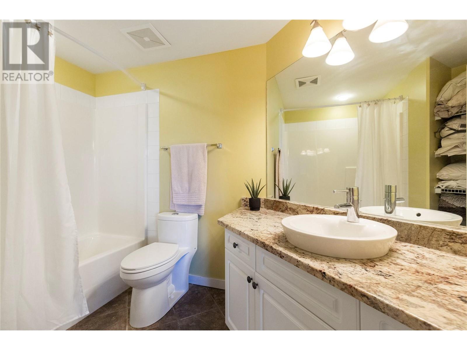 3550 Woodsdale Road Unit# 212. Lake Country, British Columbia