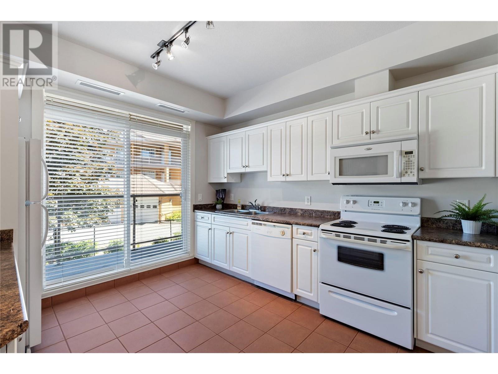 3550 Woodsdale Road Unit# 212. Lake Country, British Columbia