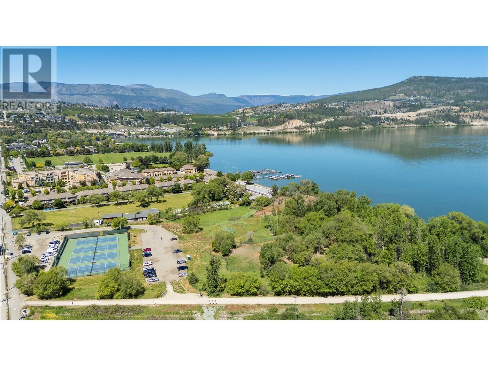 3550 Woodsdale Road Unit# 212. Lake Country, British Columbia