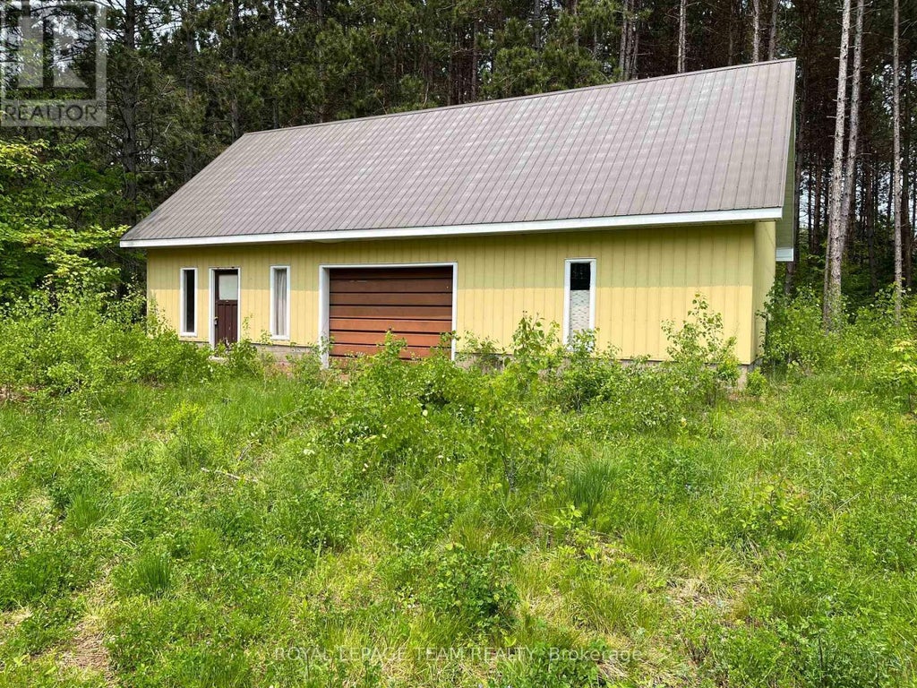 18500 Highway 60 Highway, Madawaska Valley