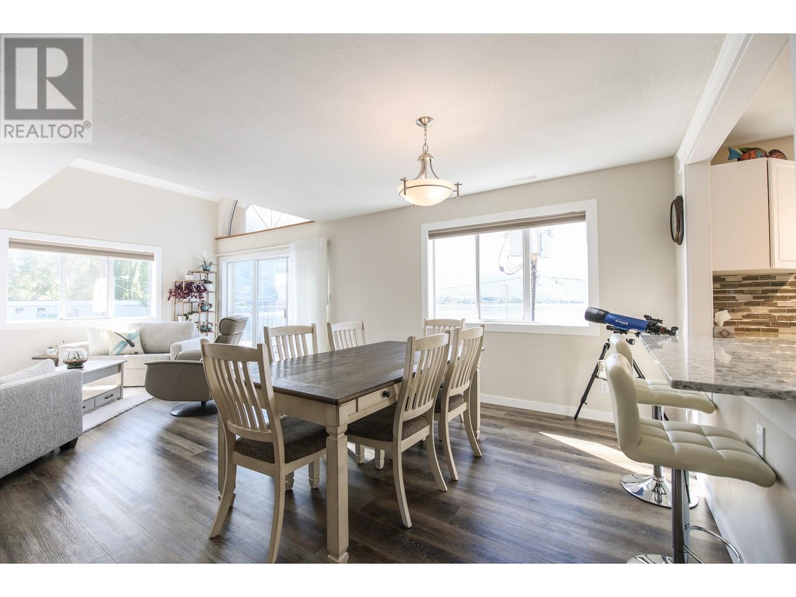 6801 Cottonwood Drive Unit# 8. Osoyoos, British Columbia