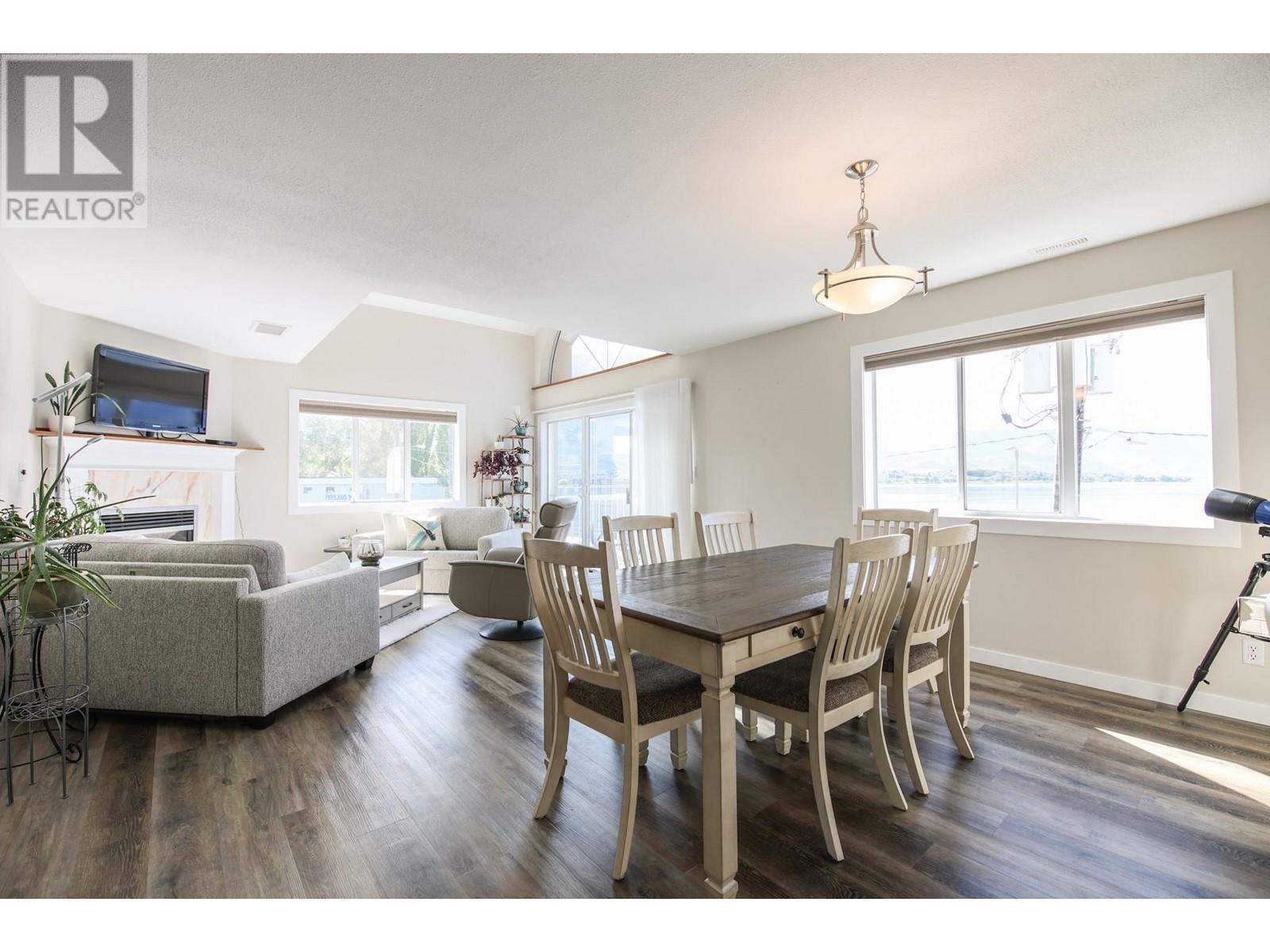 6801 Cottonwood Drive Unit# 8. Osoyoos, British Columbia