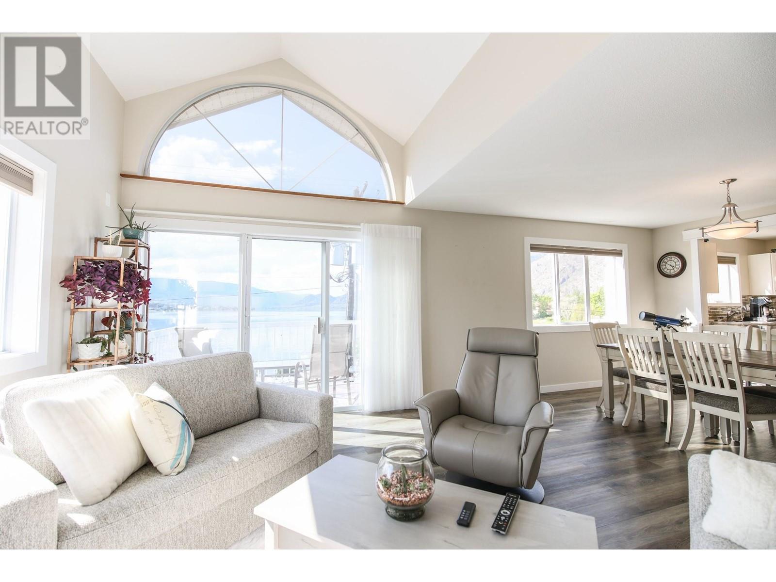 6801 Cottonwood Drive Unit# 8. Osoyoos, British Columbia