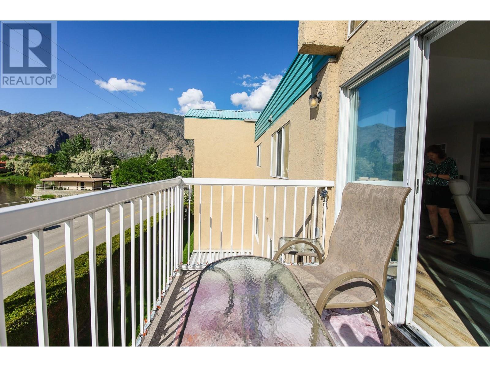 6801 Cottonwood Drive Unit# 8. Osoyoos, British Columbia