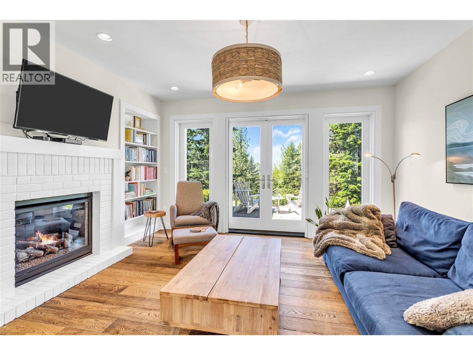 2376 Saucier Road. Kelowna, British Columbia