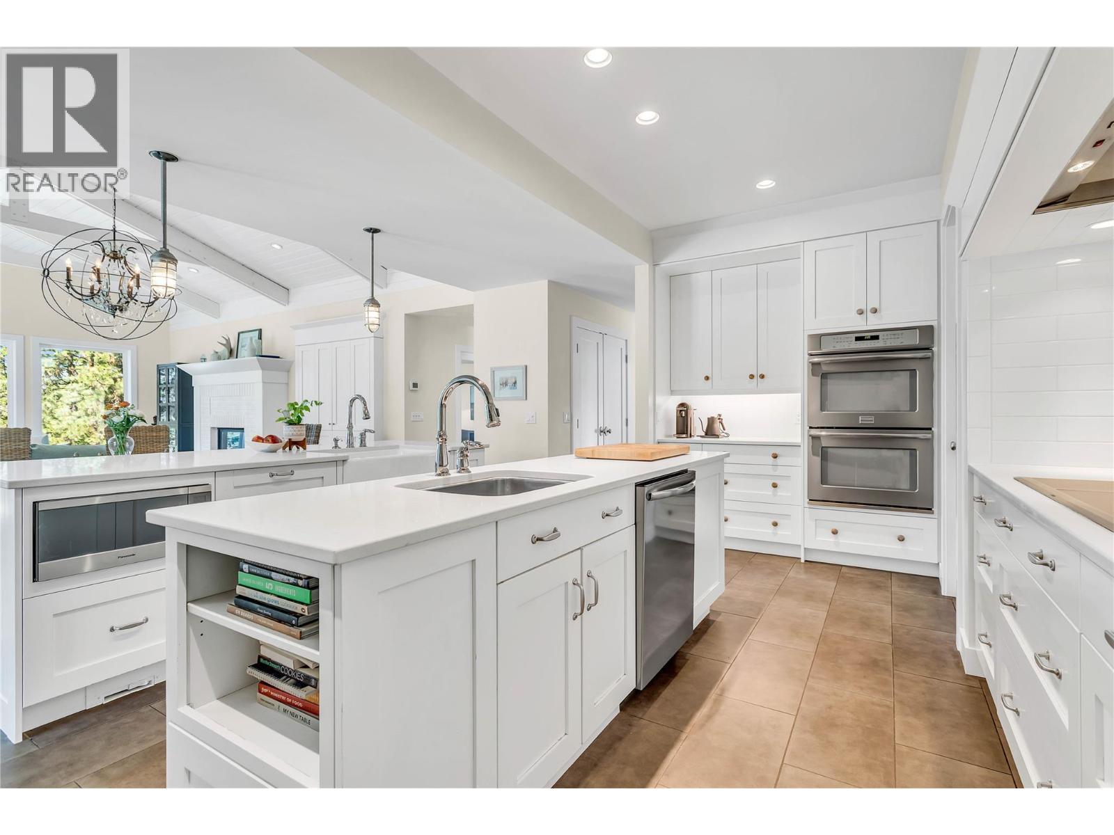 2376 Saucier Road. Kelowna, British Columbia