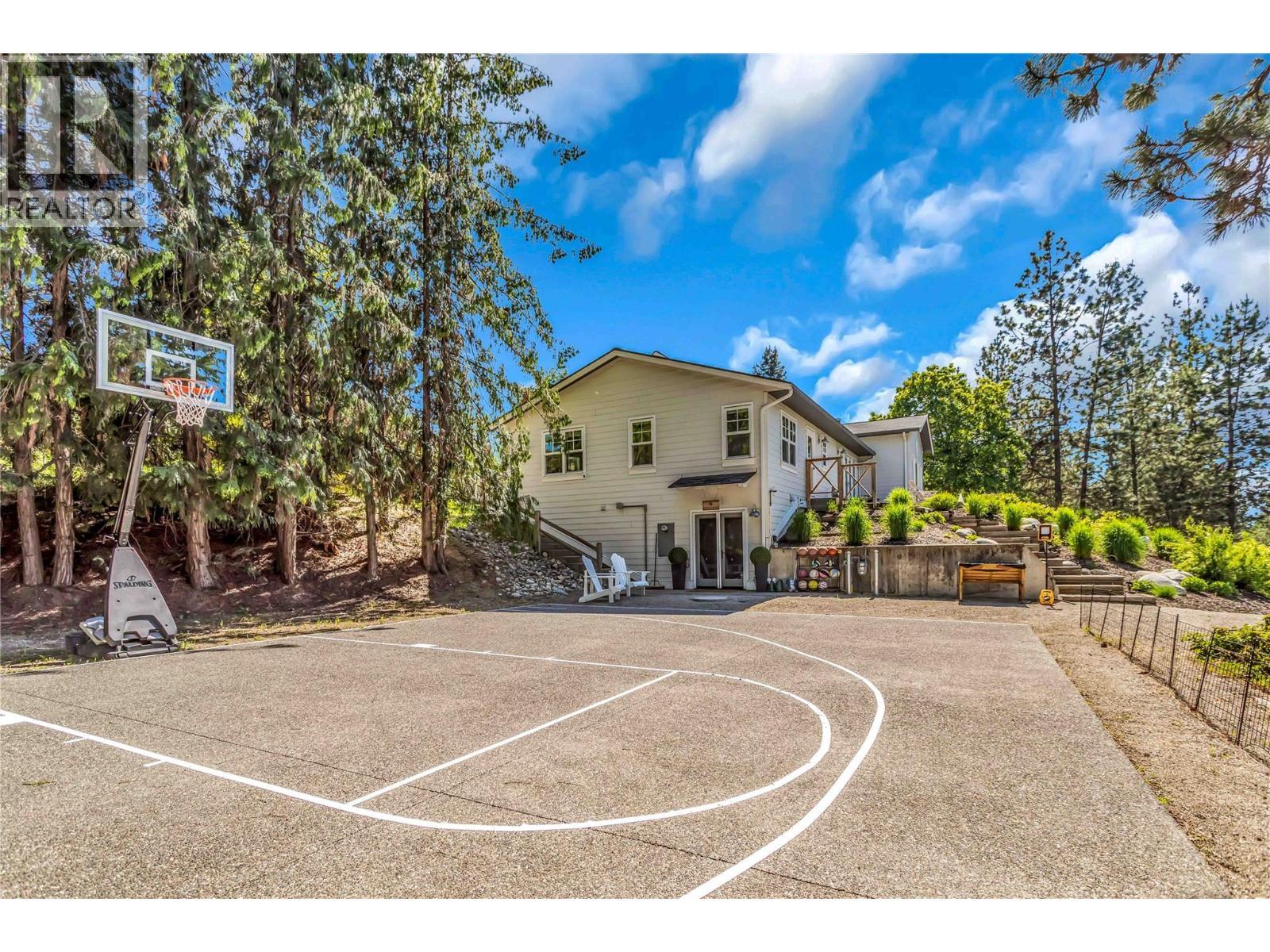 2376 Saucier Road. Kelowna, British Columbia