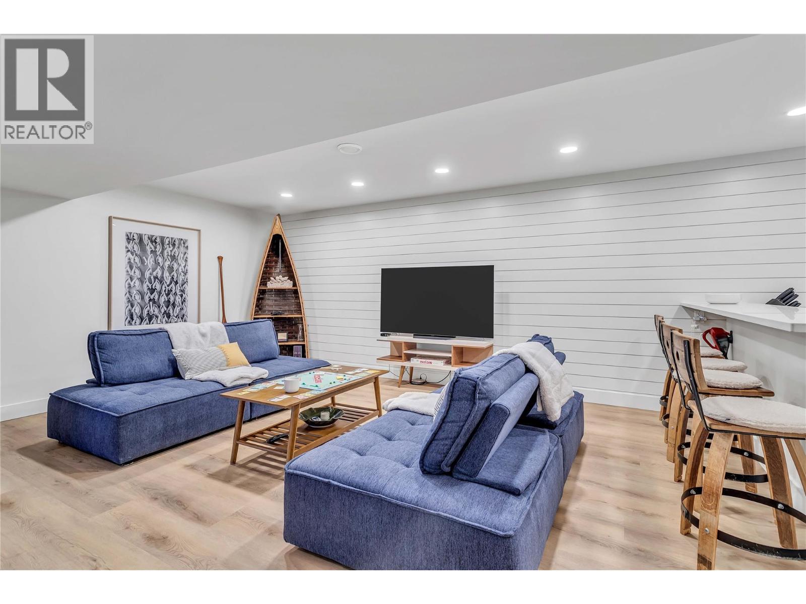 2376 Saucier Road. Kelowna, British Columbia