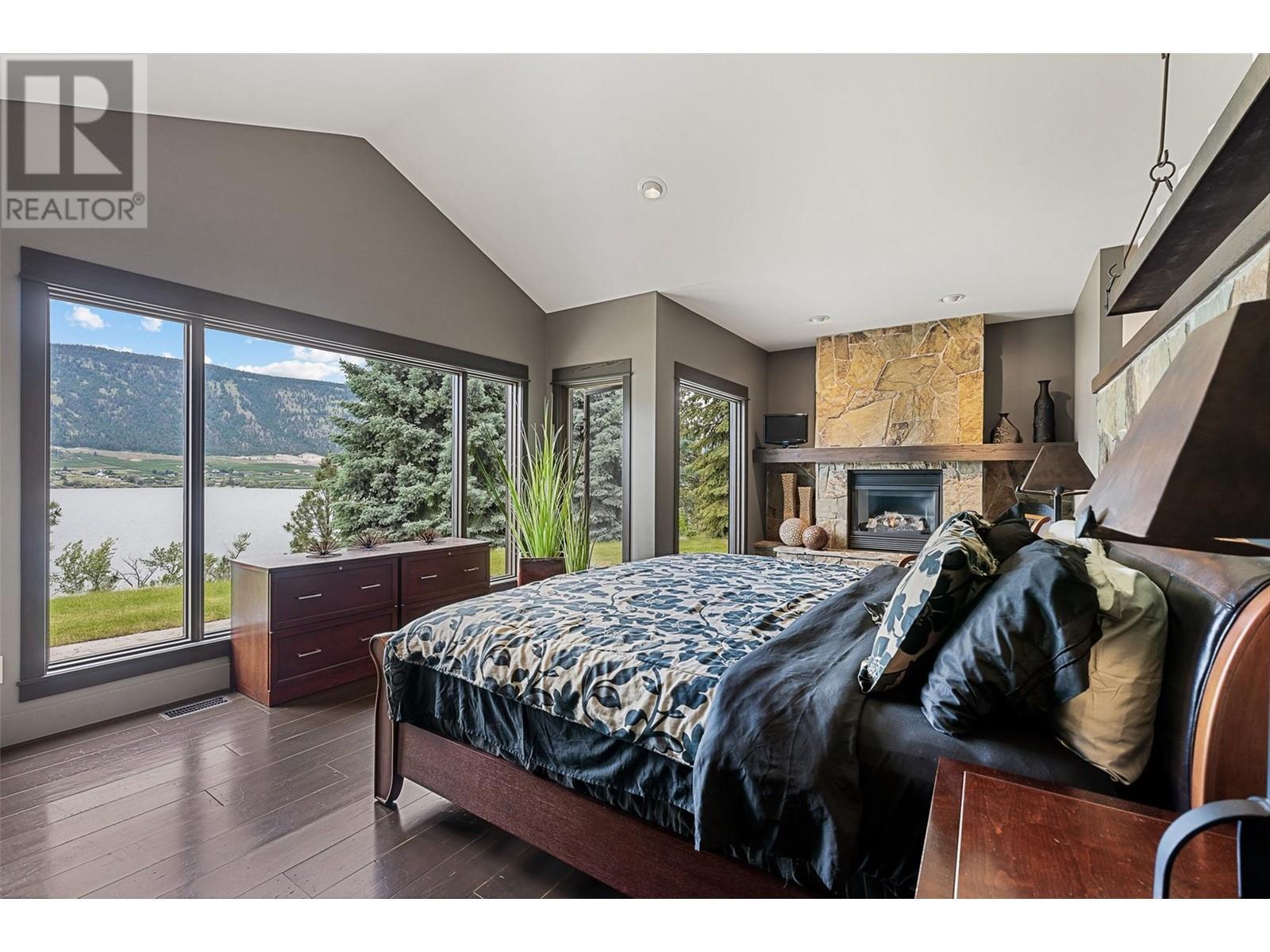 15026 Oyama Road. Lake Country, British Columbia