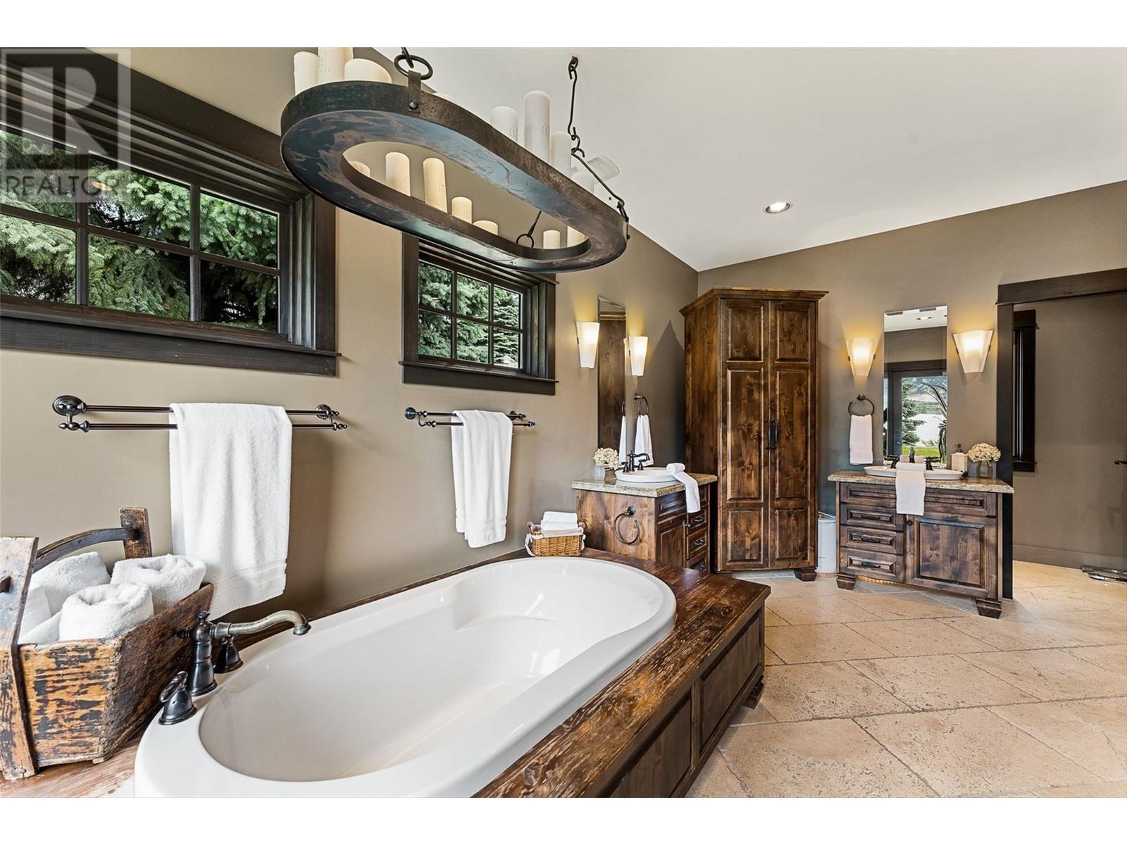 15026 Oyama Road. Lake Country, British Columbia