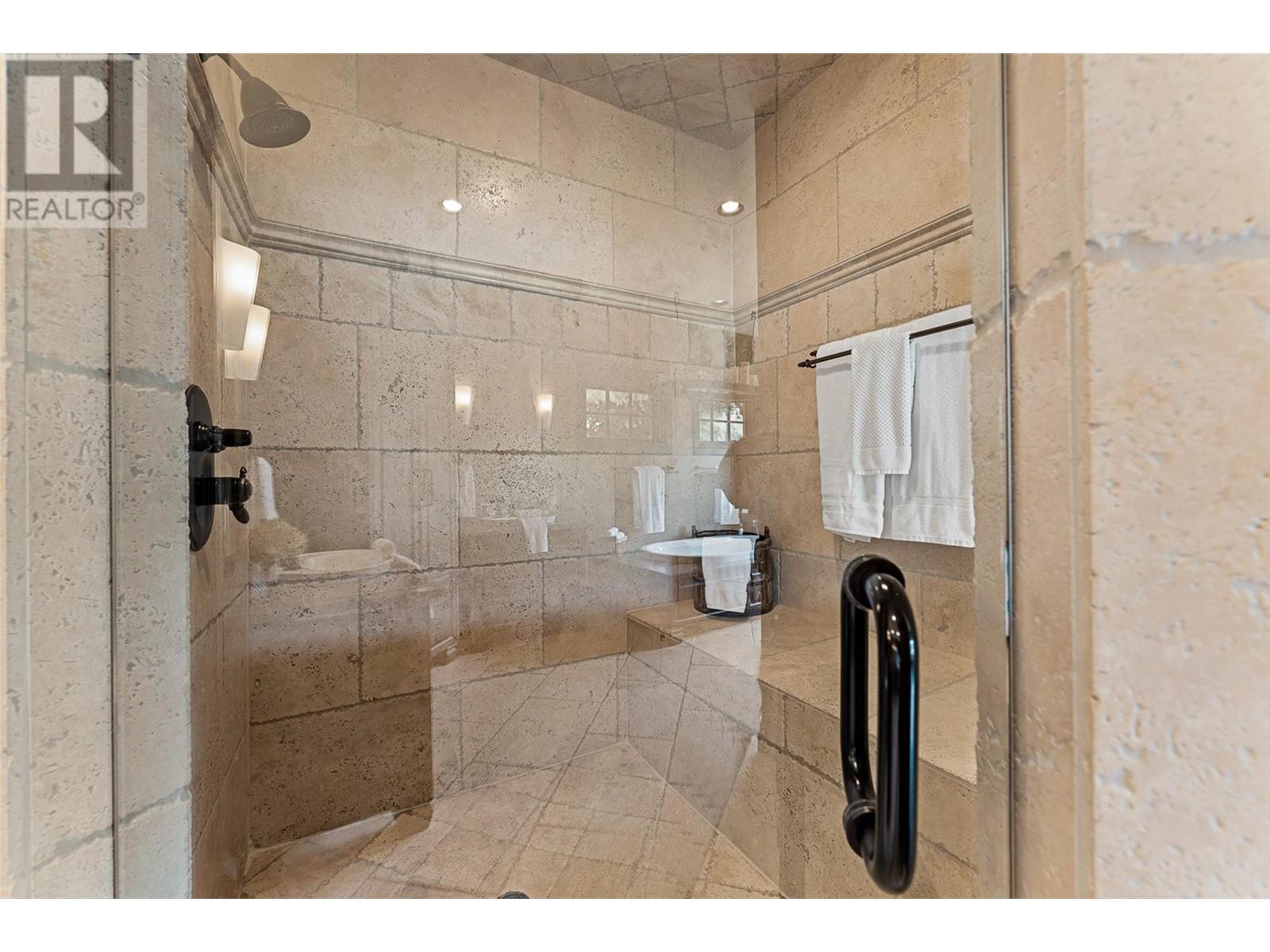 15026 Oyama Road. Lake Country, British Columbia