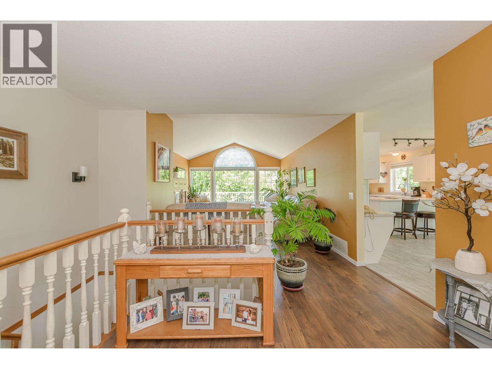 4340 Sederberg Road. Malakwa, British Columbia