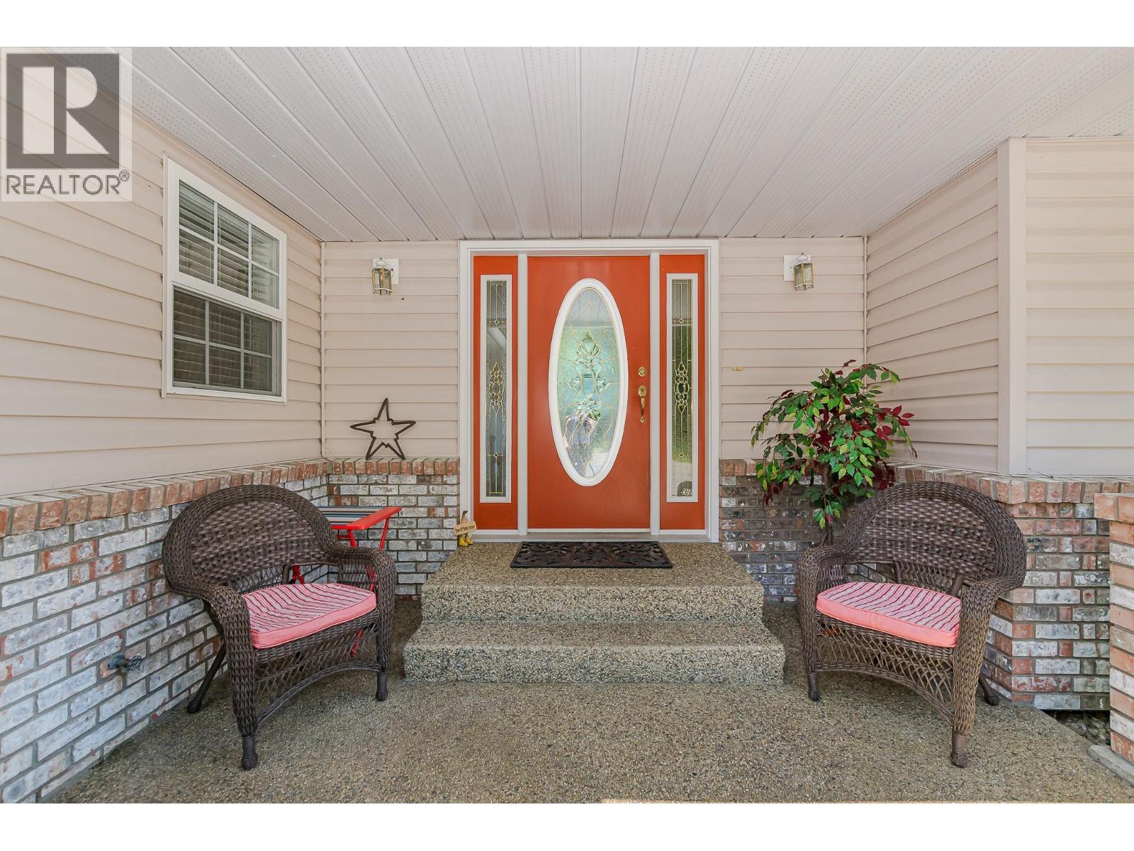 4340 Sederberg Road. Malakwa, British Columbia