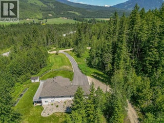 4340 Sederberg Road. Malakwa, British Columbia