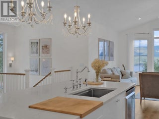 10290 Columbia Way. Vernon, British Columbia