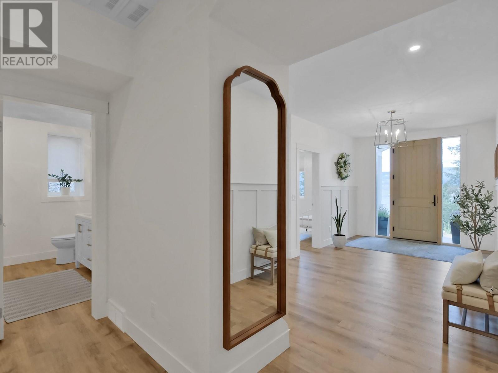 10290 Columbia Way. Vernon, British Columbia